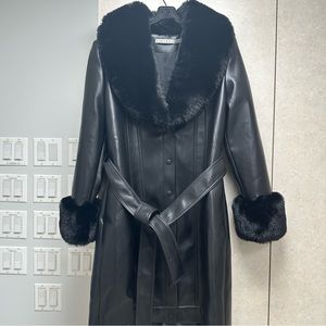 ❌SOLD❌Alice + Olivia Vegan Leather Trench